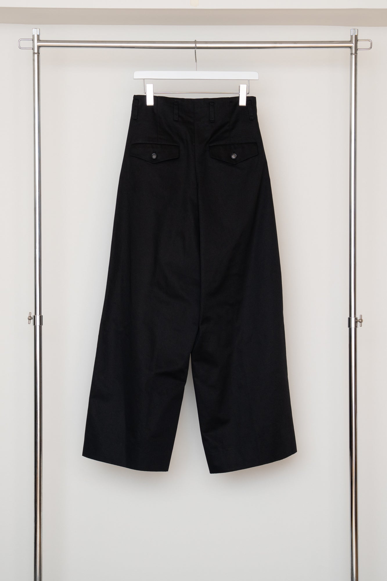 【PRE ORDER】Tuck Wide Trousers(Black)