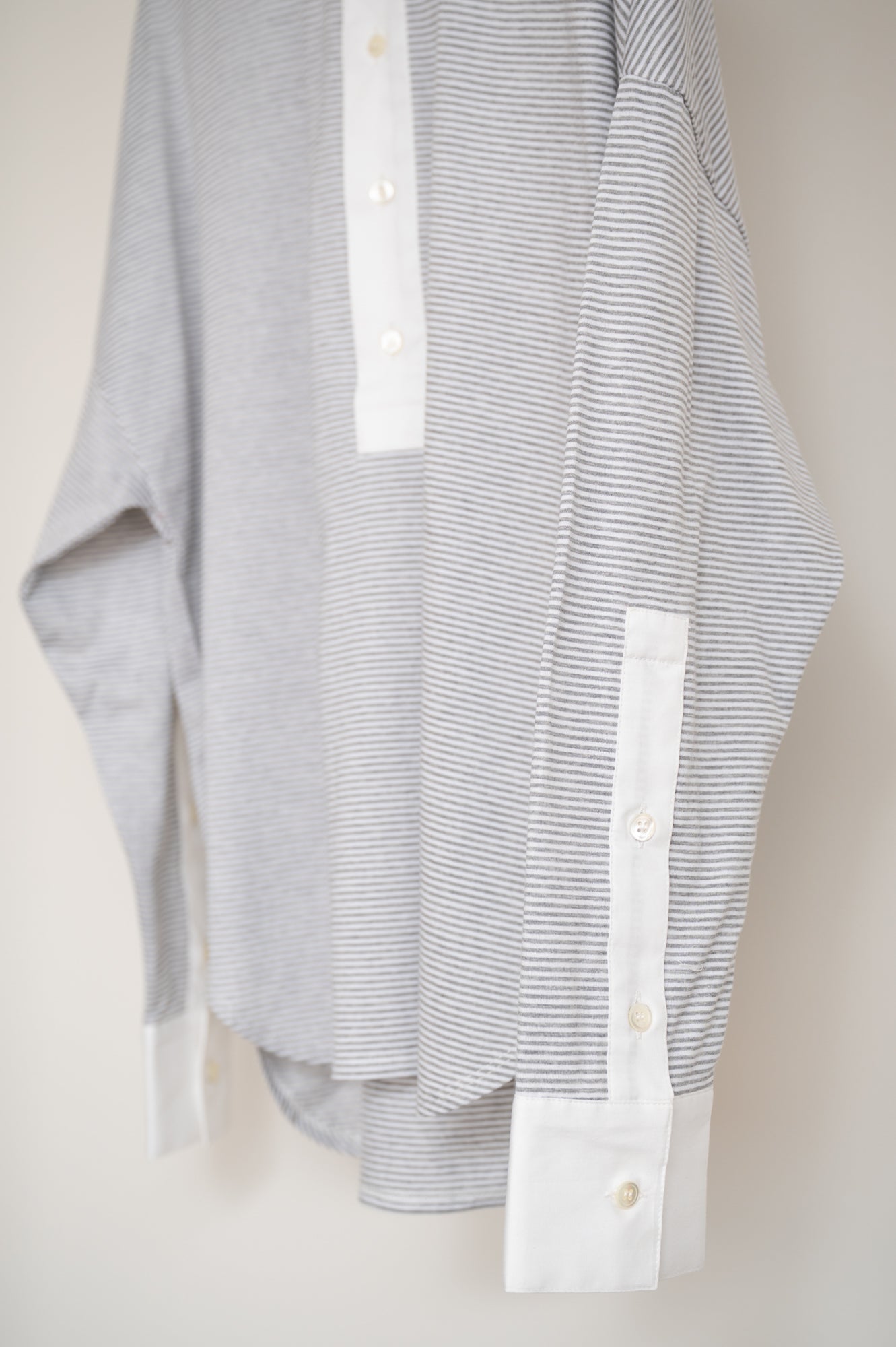 【PRE ORDER】Fabric Switching Cutsaw(Gray x White)