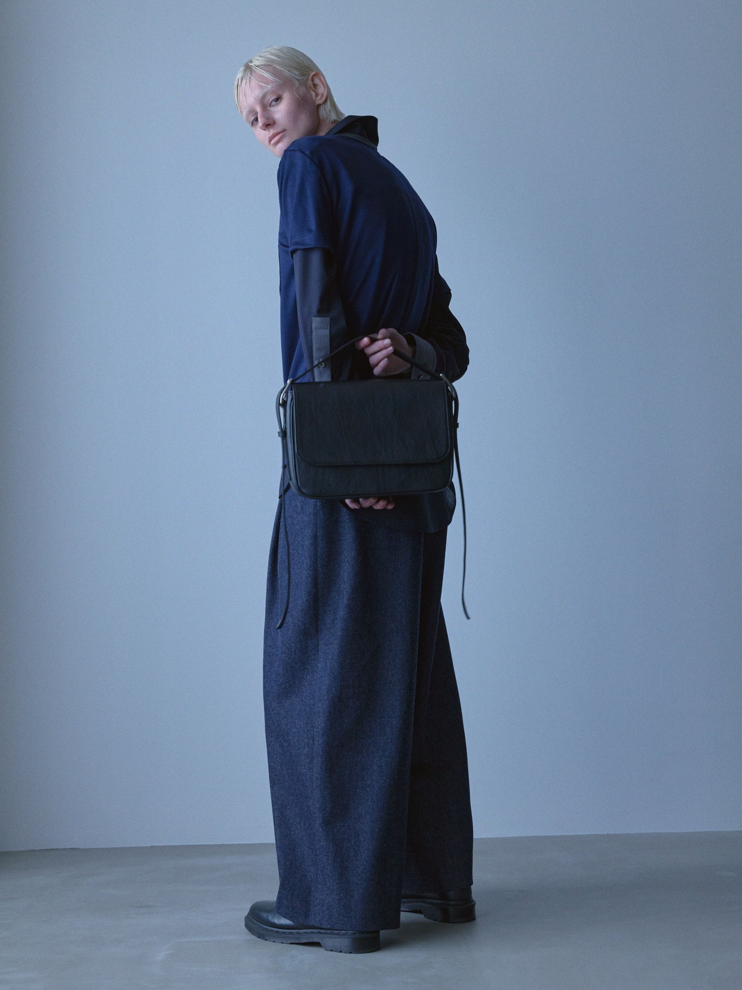 Leather Shoulder Bag [Dumbo](Black)