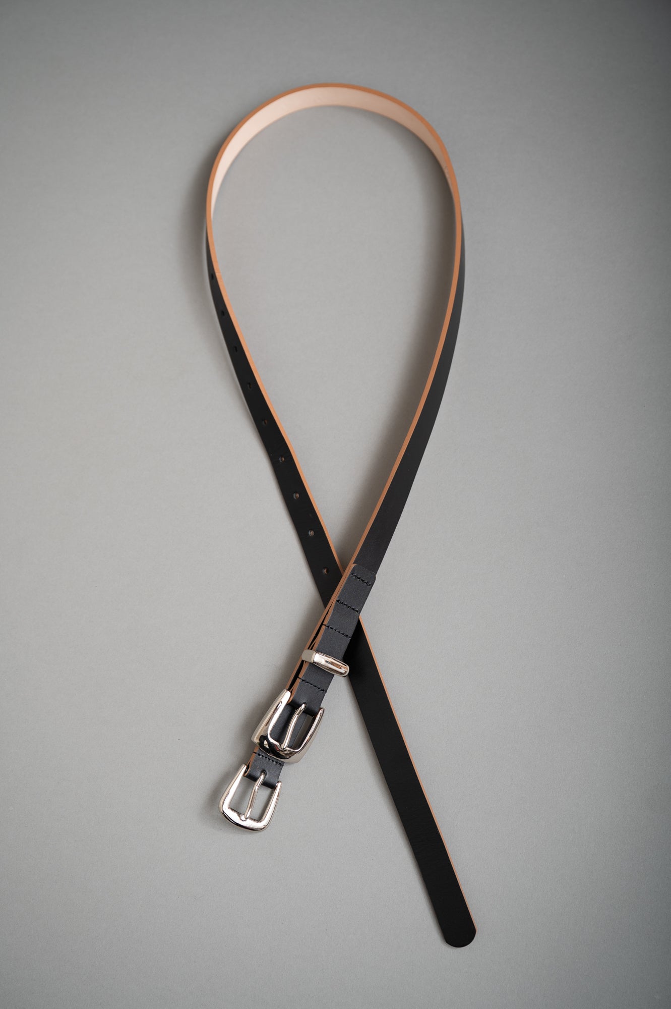 【PRE ORDER】Elongated [Leather Belt](Black)