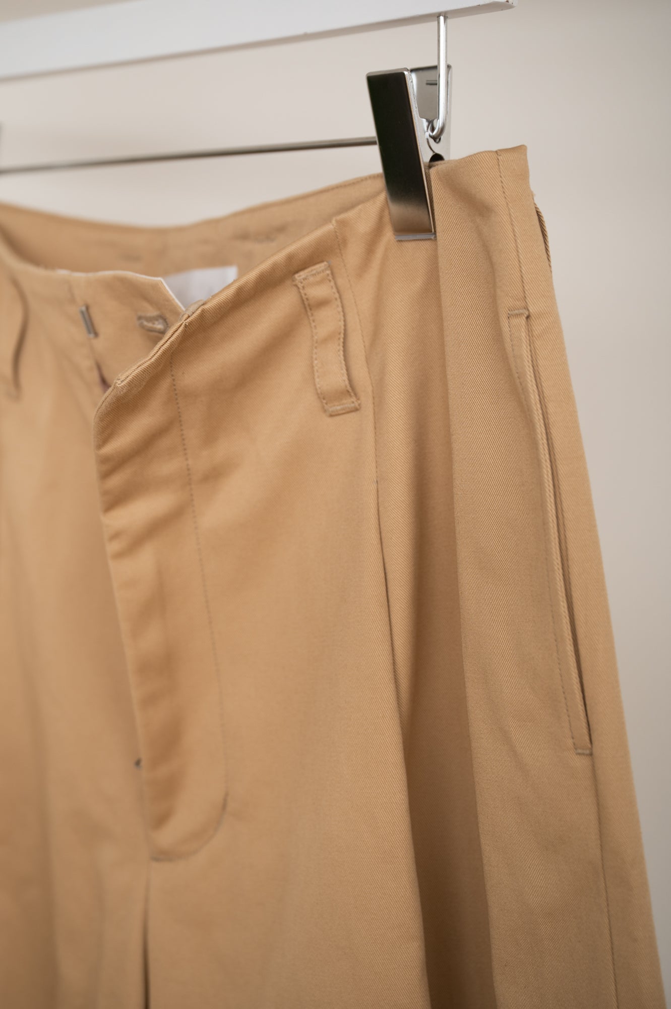 【PRE ORDER】Tuck Wide Trousers(Beige)