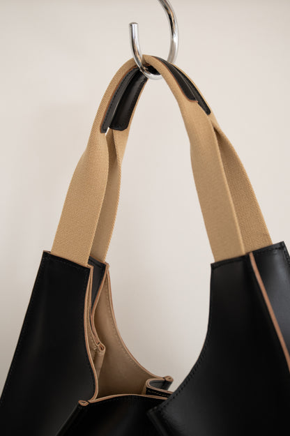 【PRE ORDER】CircleI [Leather Handle Bag](Black)