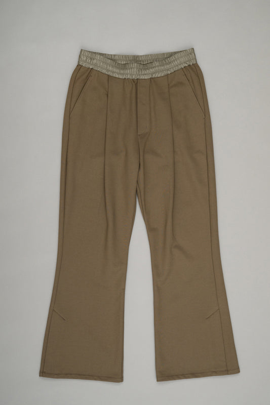 【Pre Order】Slit Flare Sweatpants(Khaki)