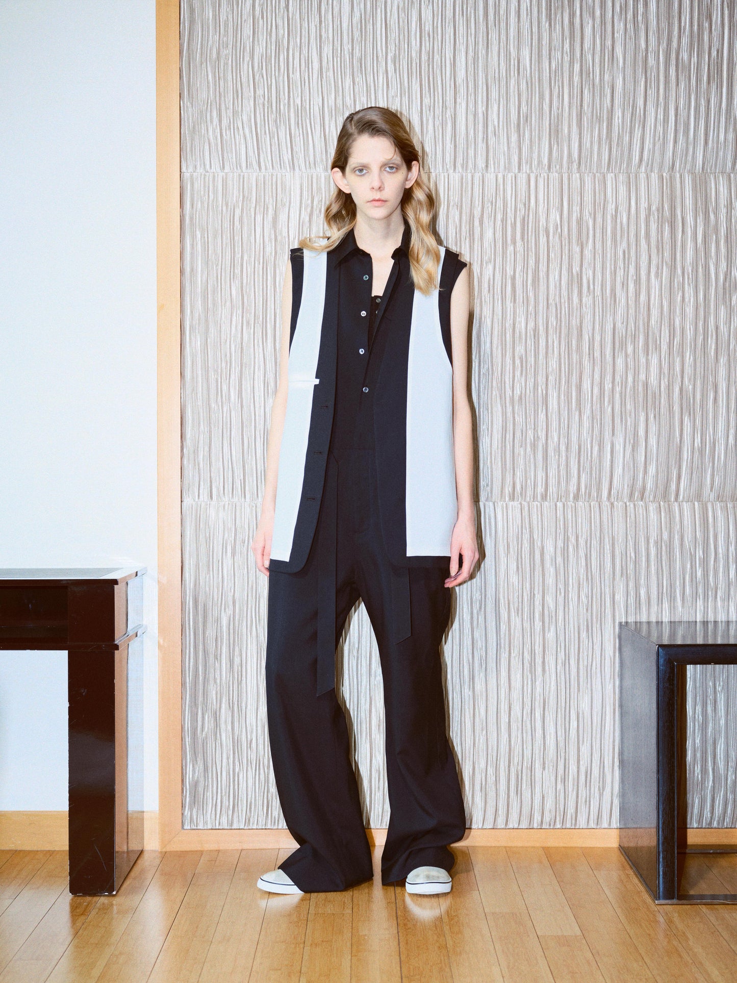 HENRYNECK TANKTOP - BLACK