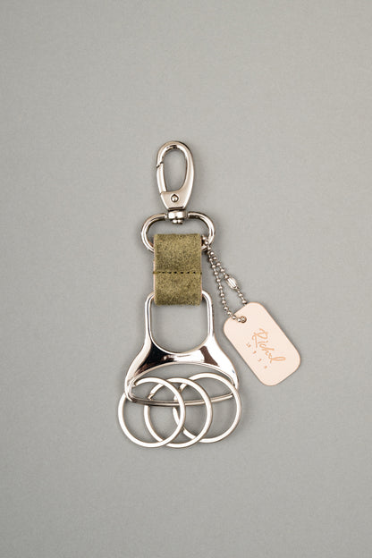 【Pre Order】W Ring Keychain ( Khaki )