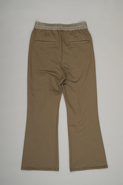 【Pre Order】Slit Flare Sweatpants(Khaki)