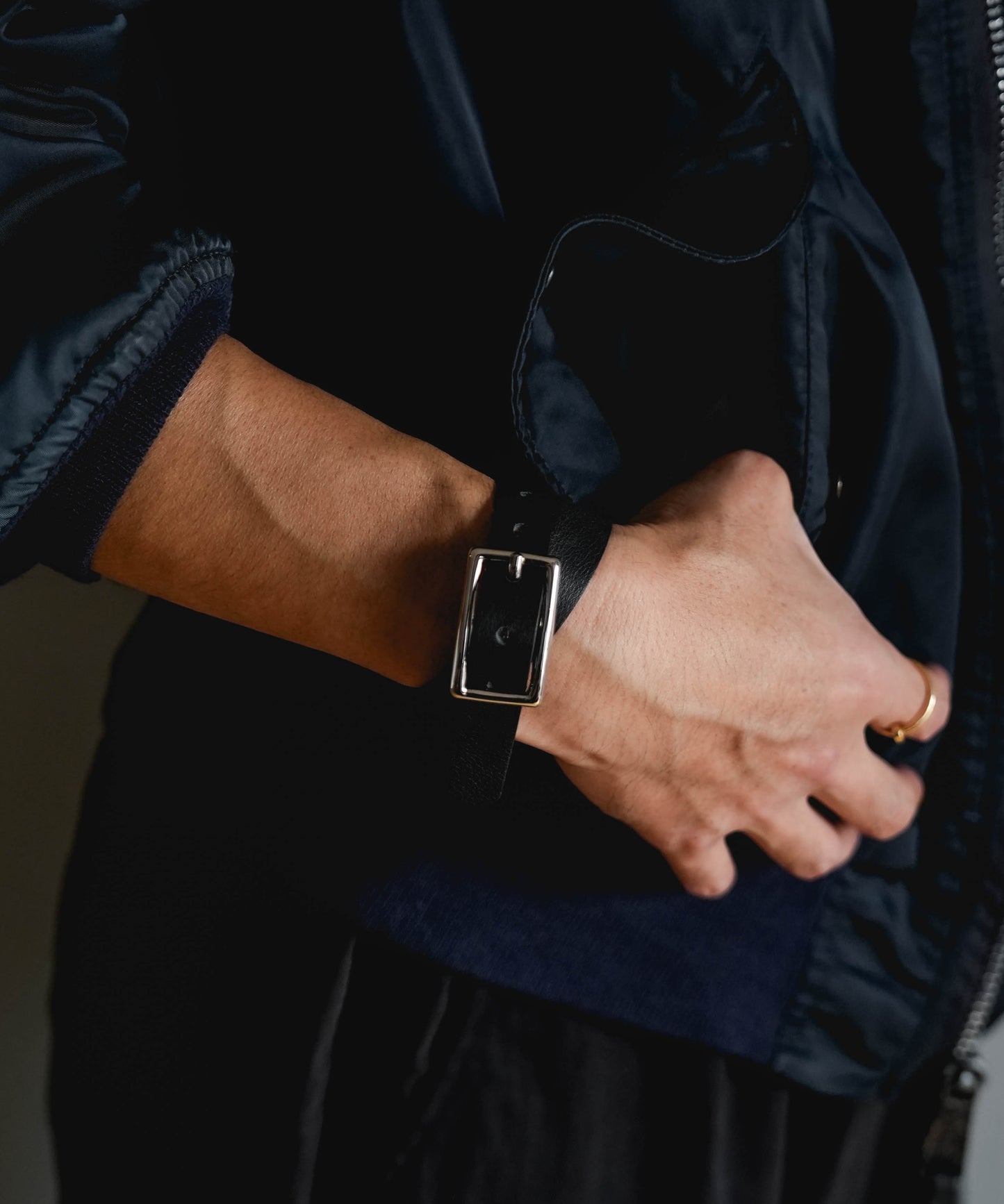 【PRE ORDER】Double Leather Bangle(Black)