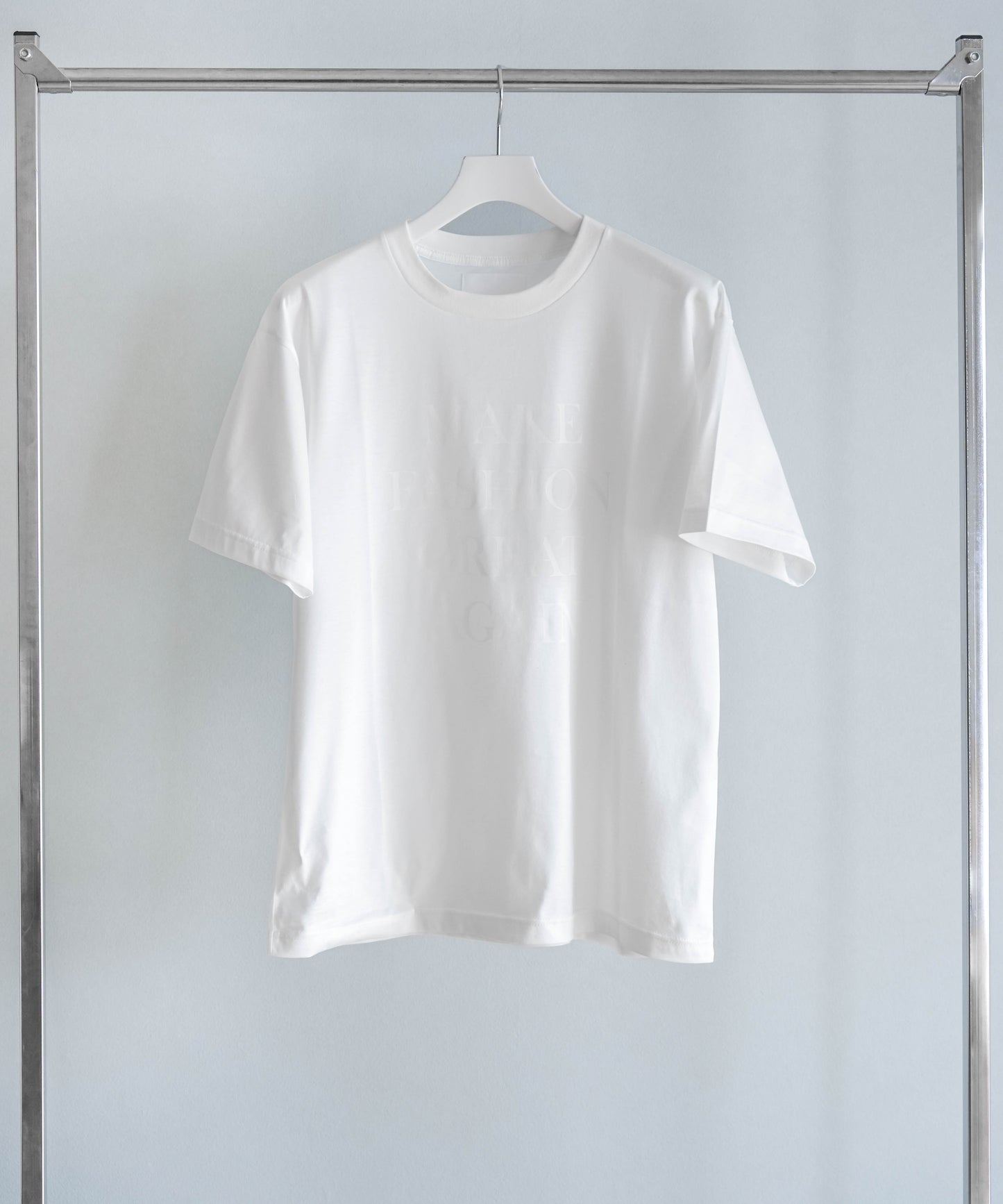 SLOGAN TEE - WHITE x WHITE